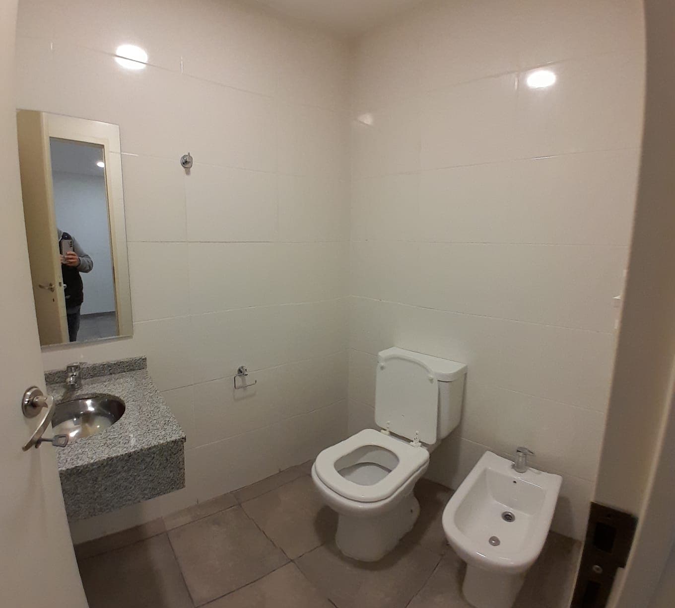 Importante Local en Venta: Perón esq. Alberdi - 6